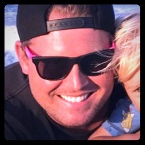 Meet your Posher, Casey